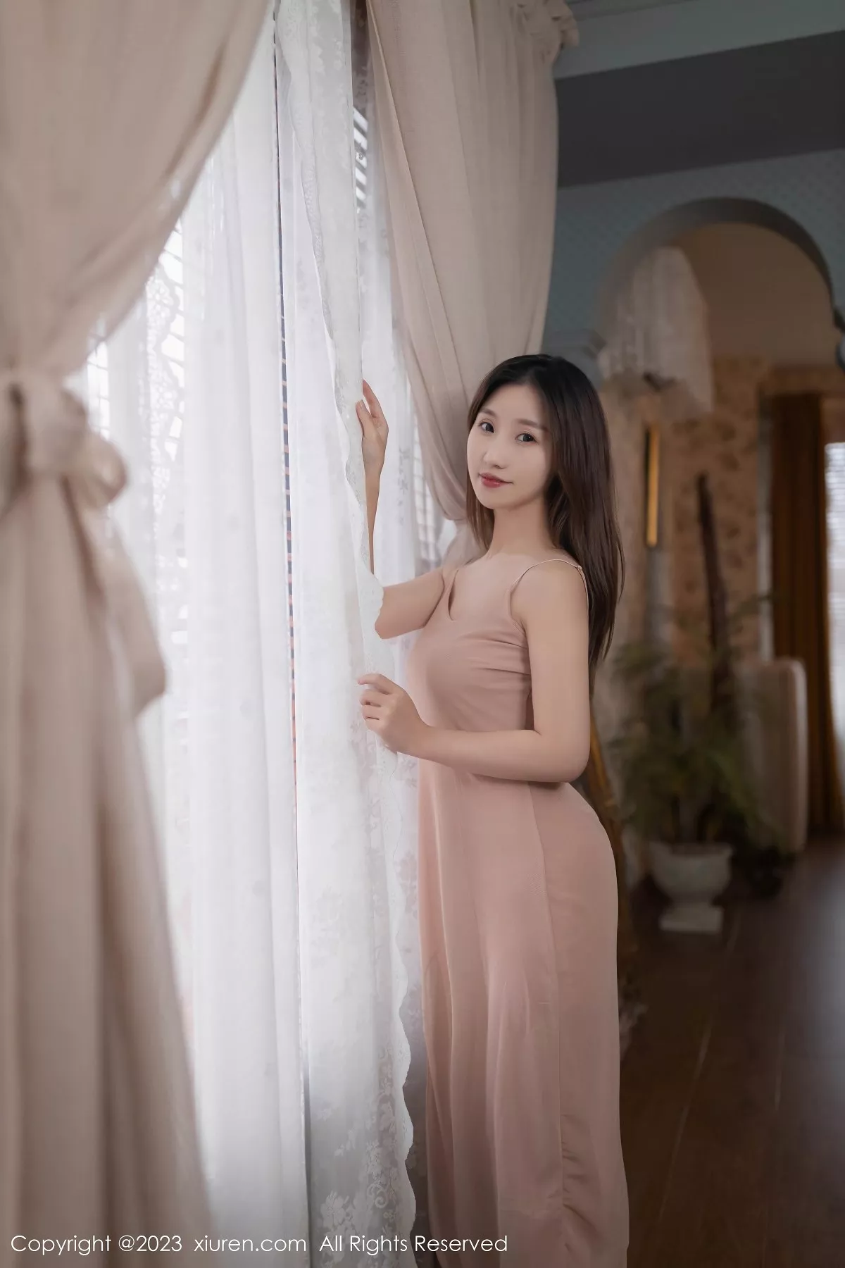 [XiuRen秀人网]第7738期杏子写真 [79P]-001