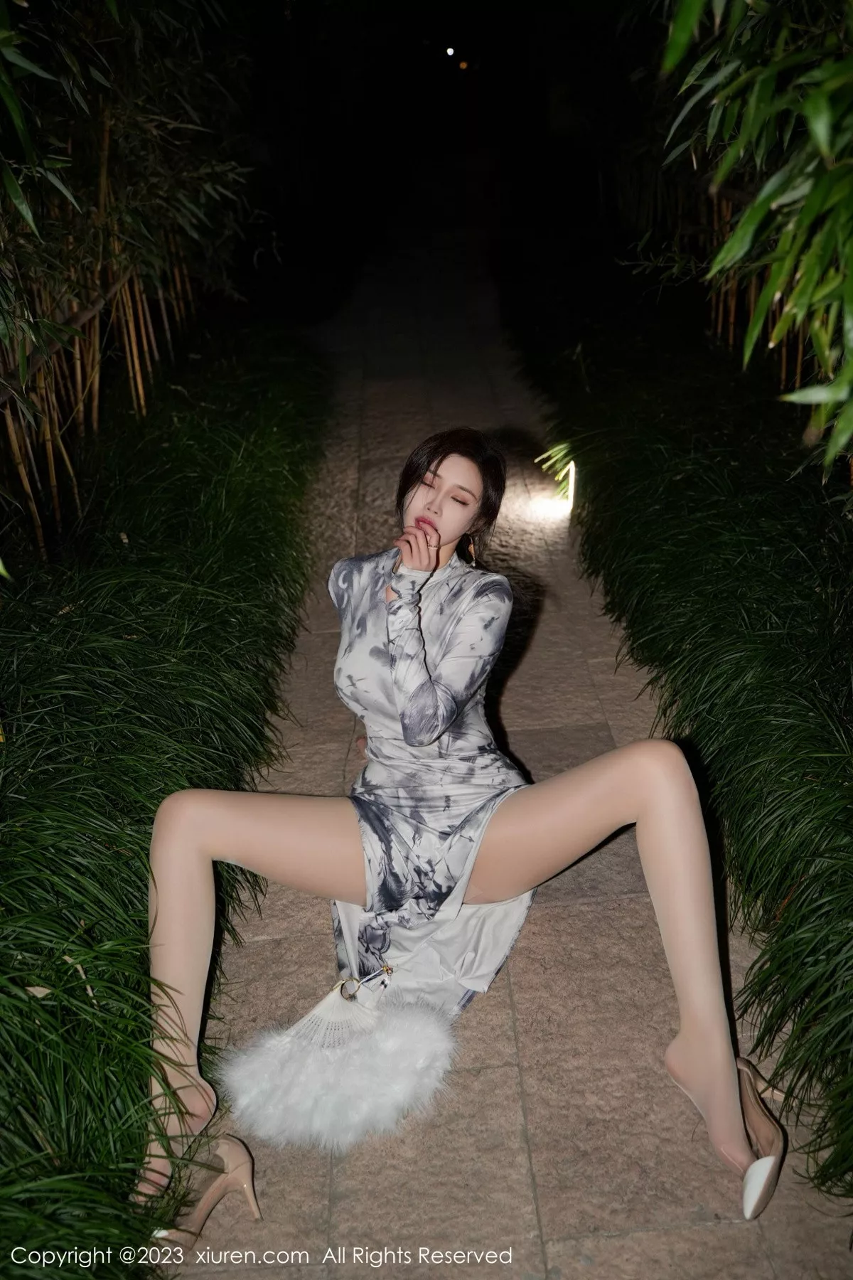 [XiuRen秀人网]第7744期周妍希写真 [77P]-044