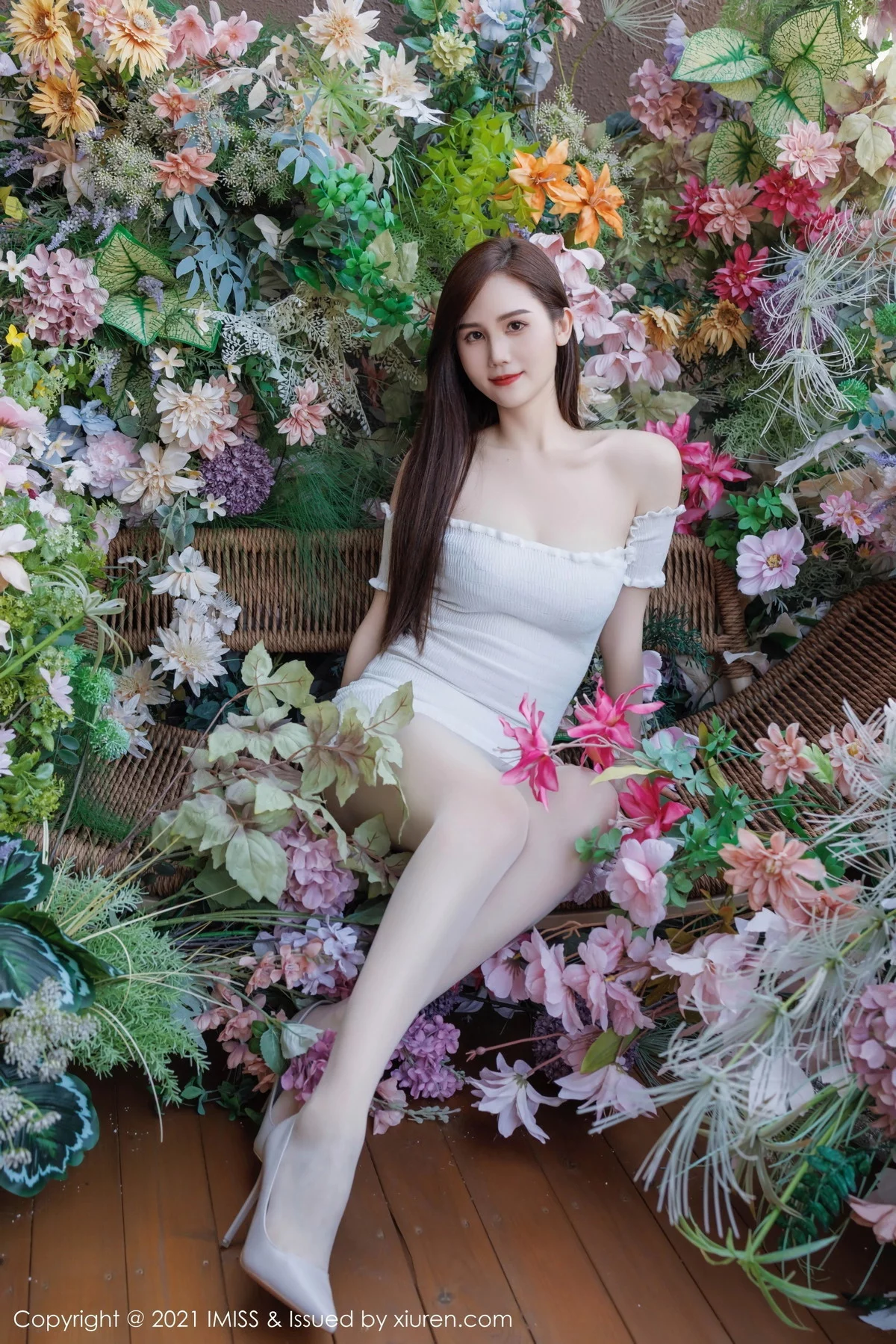 [Imiss爱蜜社]第761期SISY思写真 [43P]-002