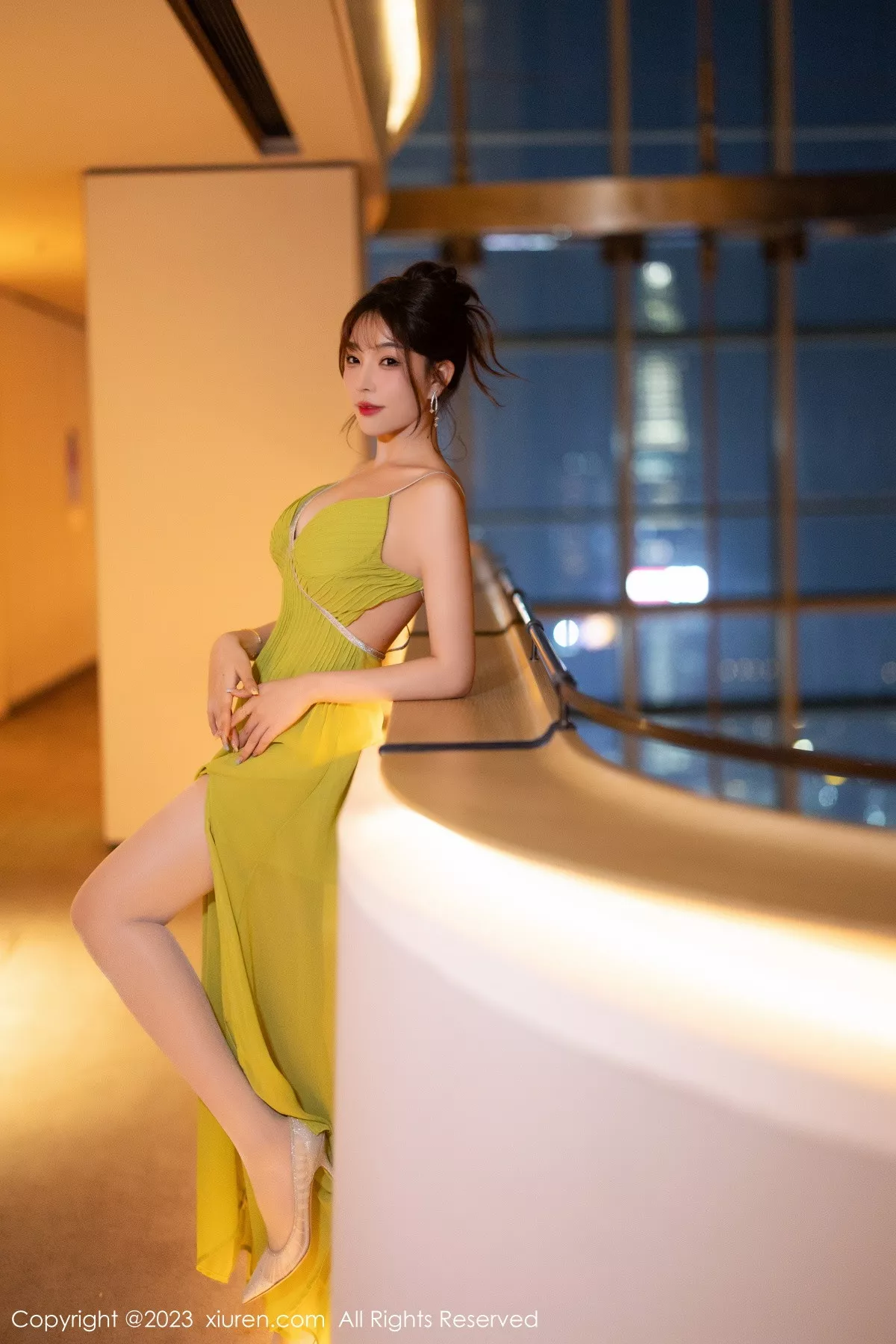 [XiuRen秀人网]第7696期徐莉芝写真 [83P]-001