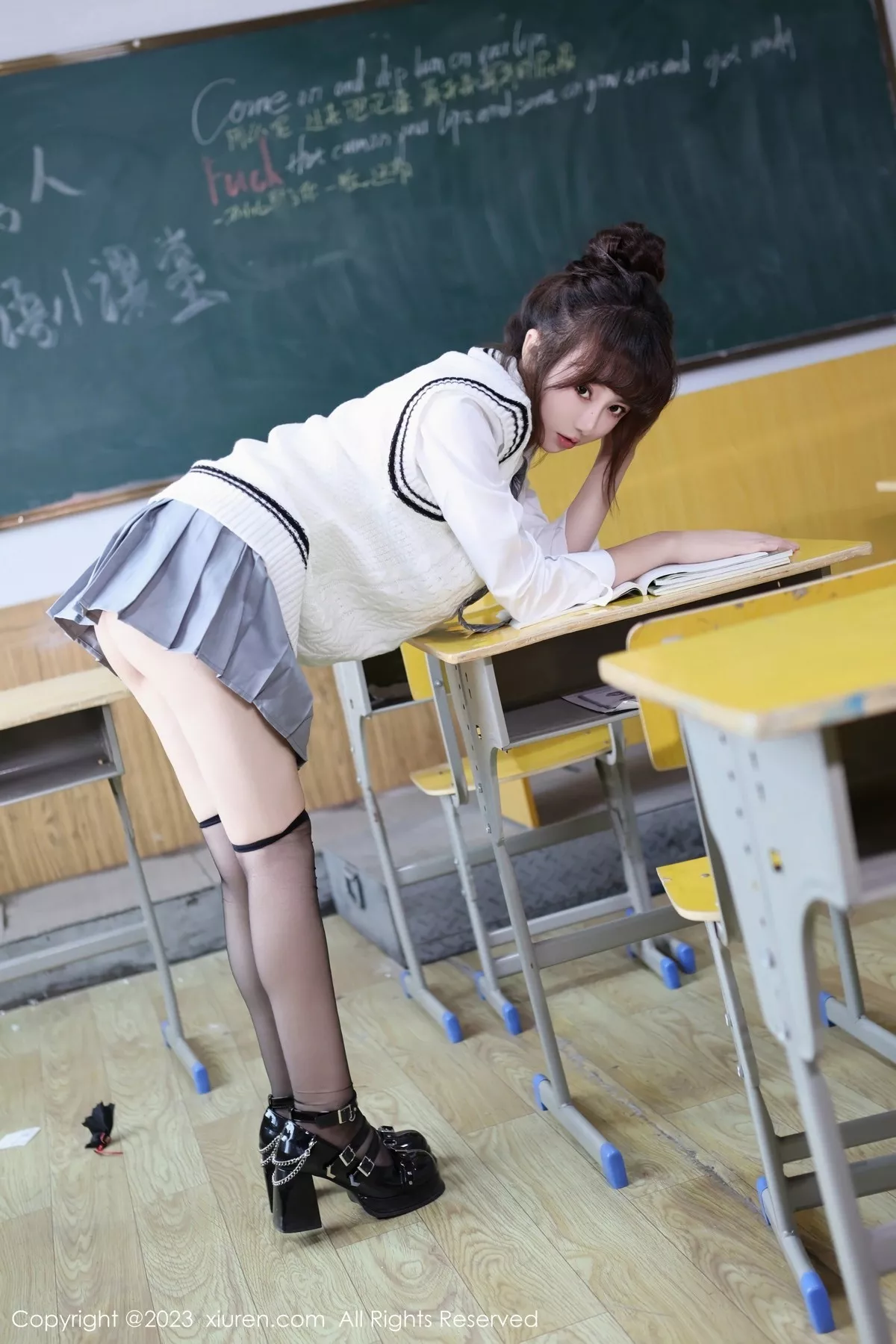 [XiuRen秀人网]第7712期白笑笑写真 [87P]-012