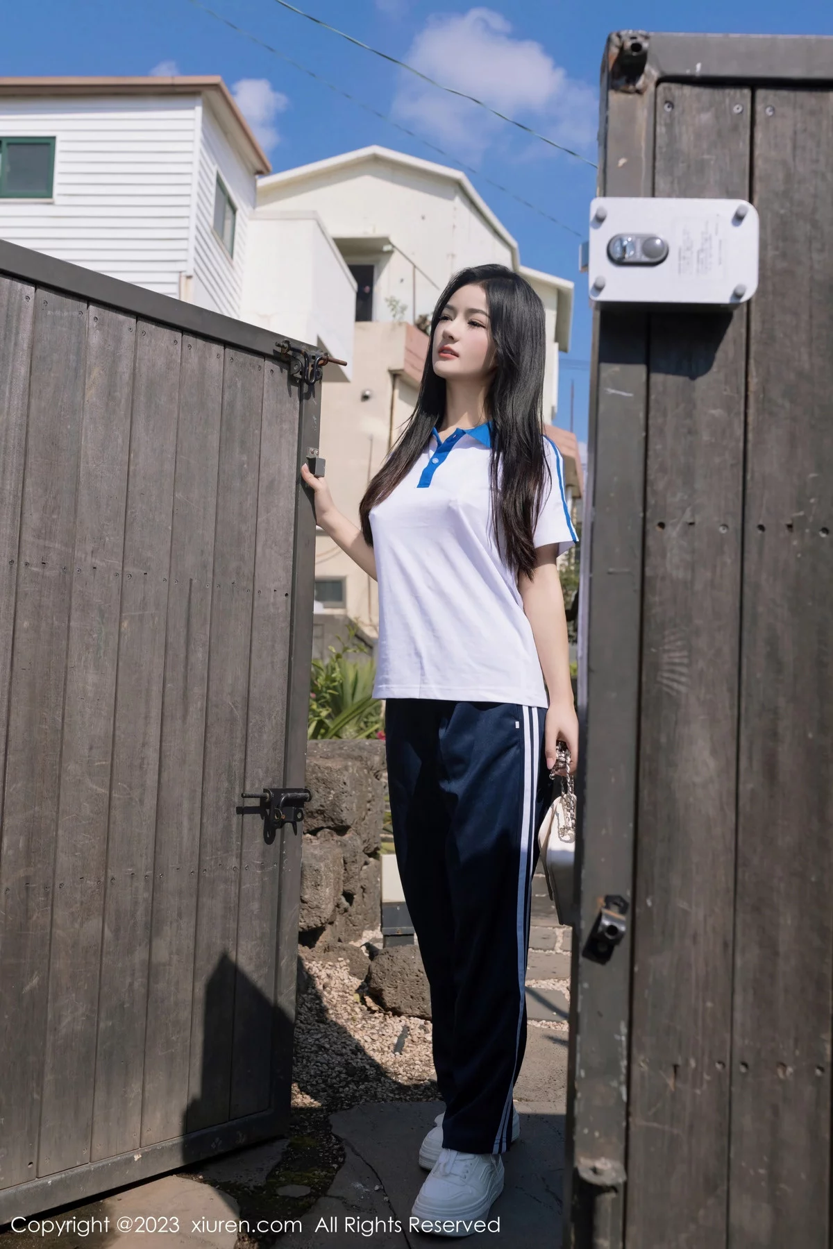 [XiuRen秀人网]第7876期谭小灵写真 [93P]-001