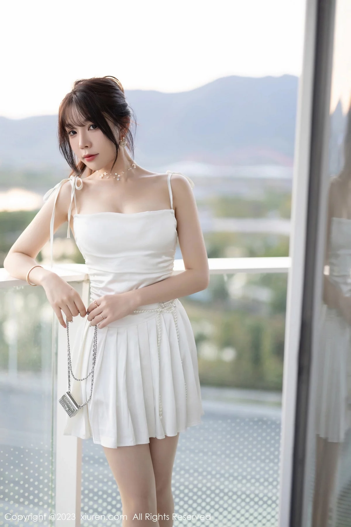 [XiuRen秀人网]第7889期徐莉芝写真 [100P]-003