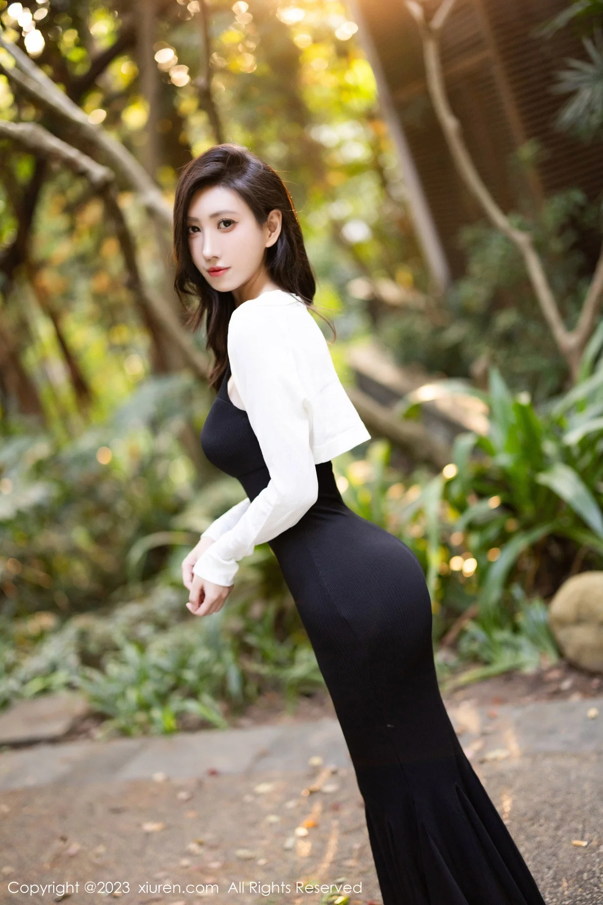 [XiuRen秀人网]第7830期章芃芃写真 [80P]-002