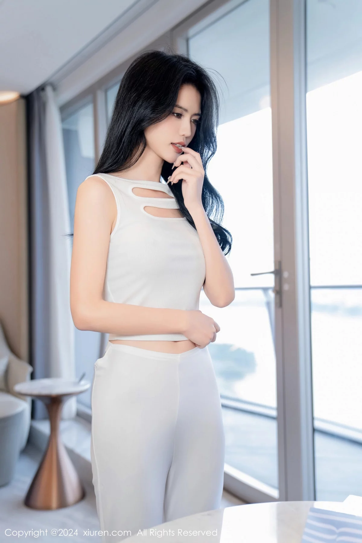 [XiuRen秀人网]第7937期浅浅写真 [82P]-018