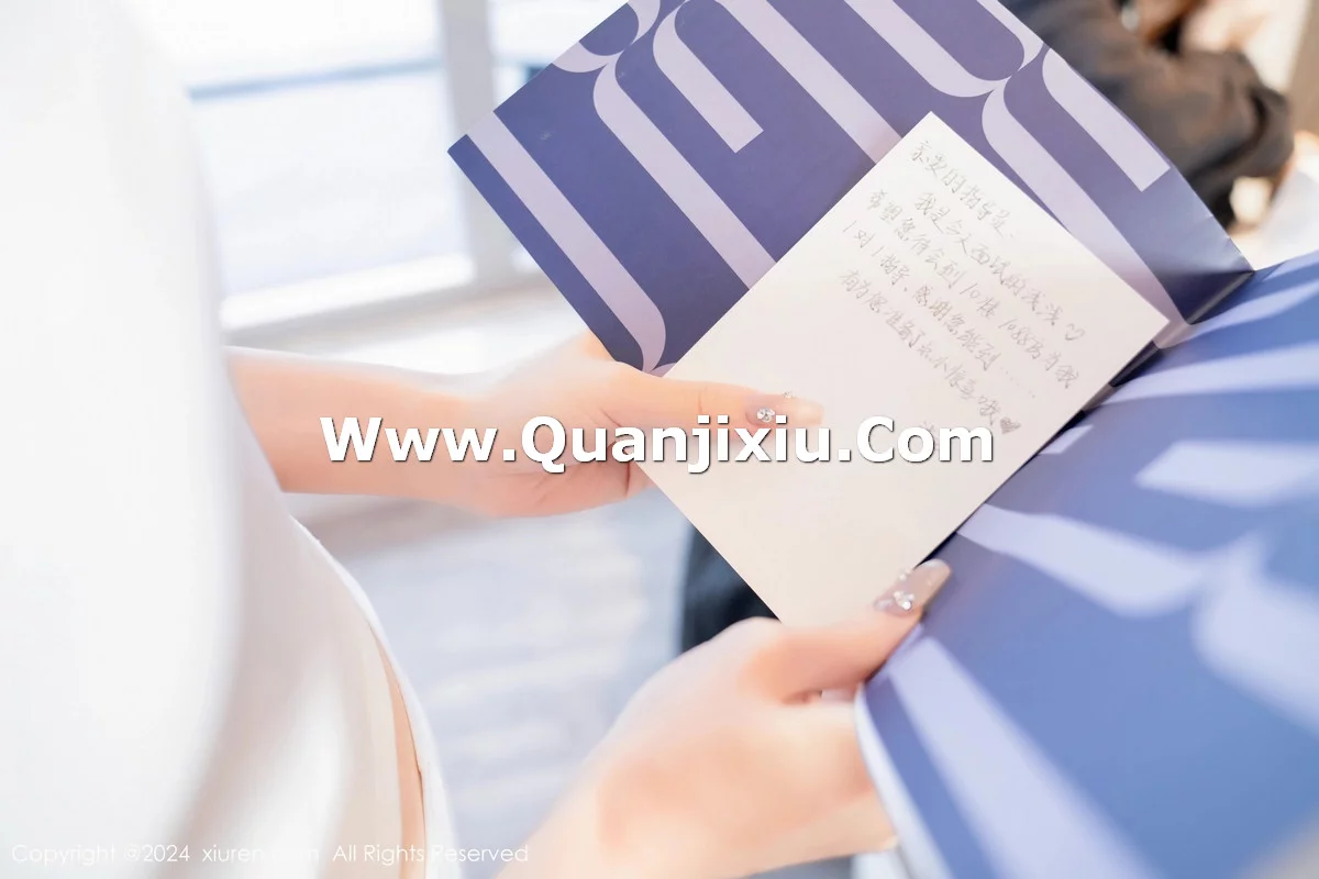 [XiuRen秀人网]第7937期浅浅写真 [82P]-002