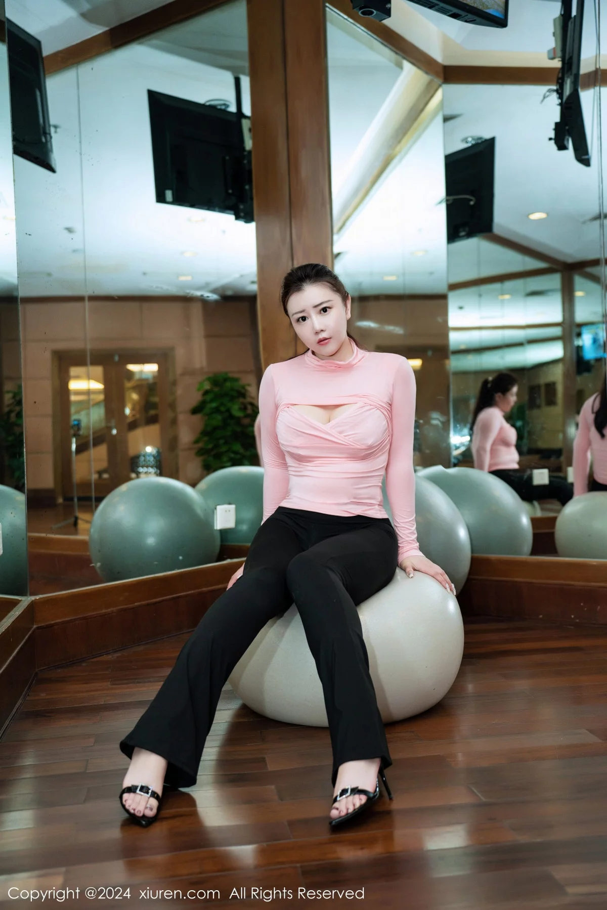 [XiuRen秀人网]第7943期王婉悠写真 [94P]-033