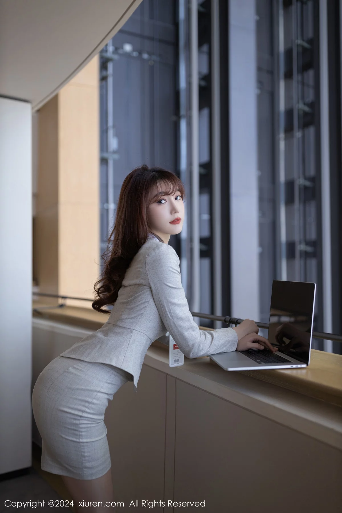 [XiuRen秀人网]第7949期陆萱萱写真 [80P]-001