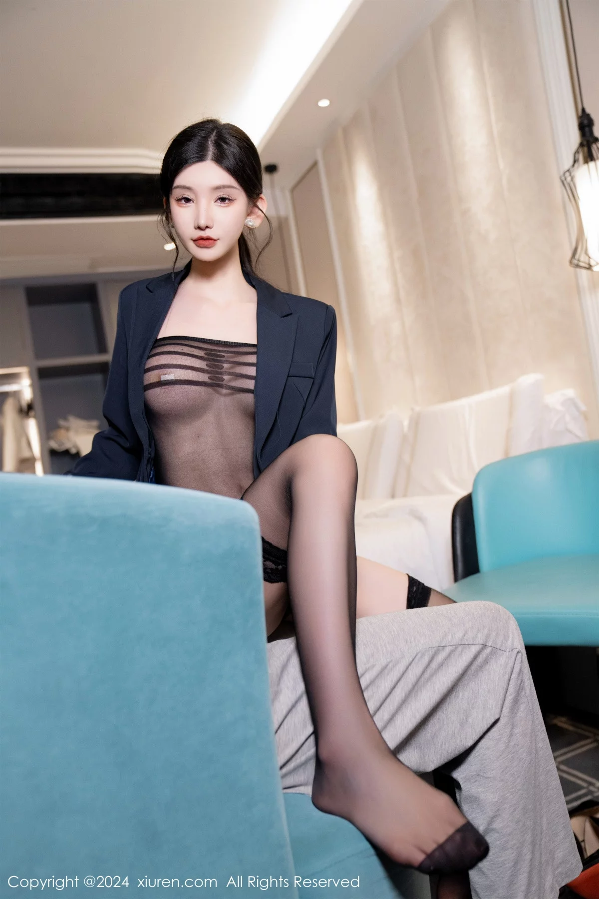 [XiuRen秀人网]第7956期周于希写真 [98P]-051