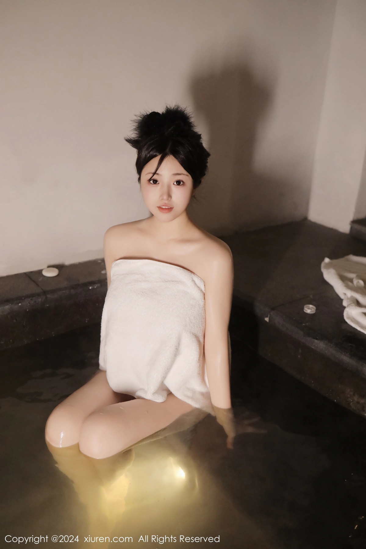 [XiuRen秀人网]第7977期陈小花写真 [58P]-001