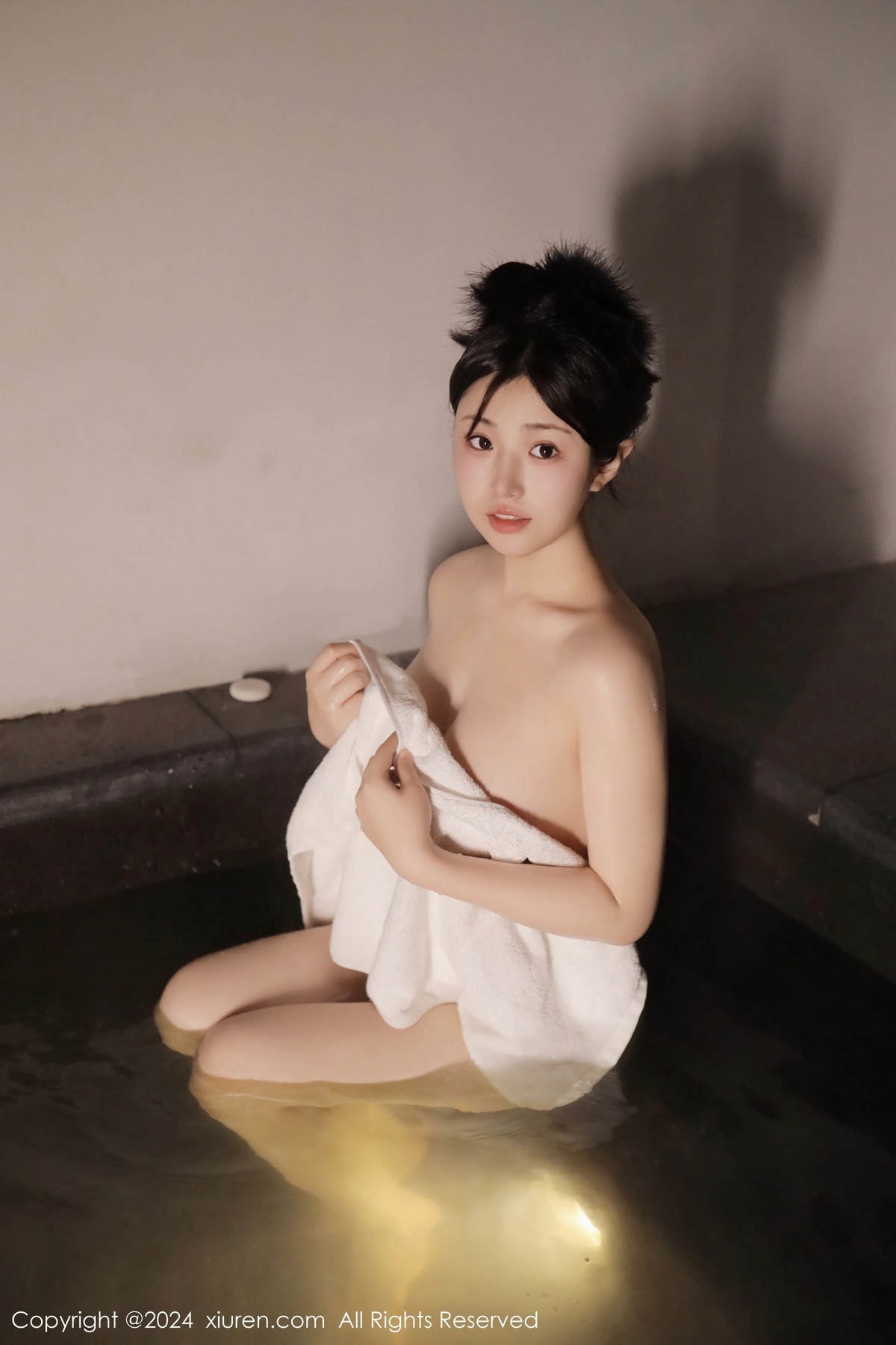 [XiuRen秀人网]第7977期陈小花写真 [58P]-002