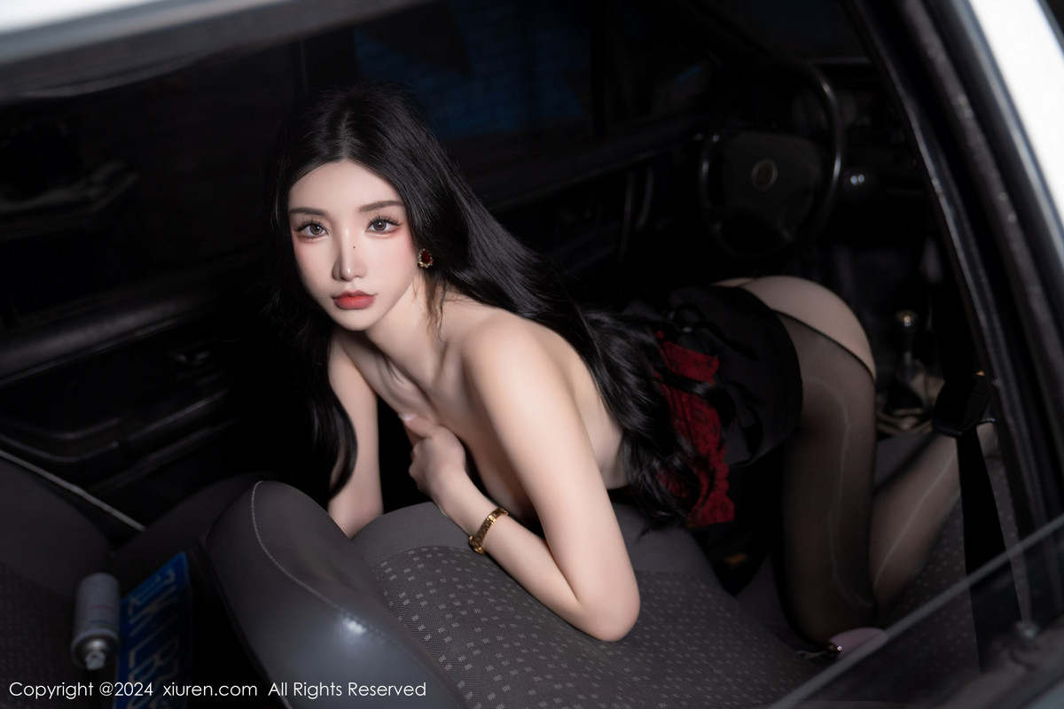 [XiuRen秀人网]第7993期周于希写真 [93P]-071