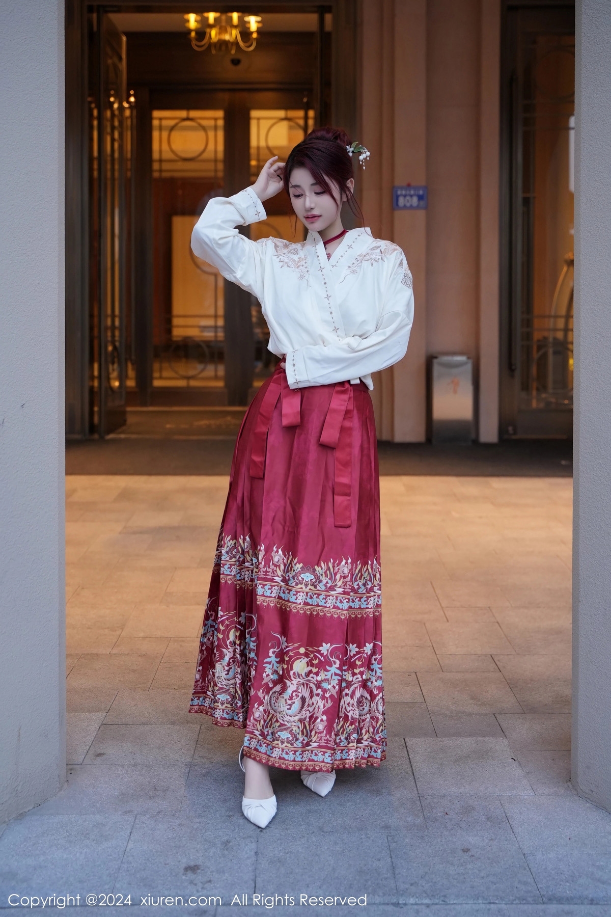 [XiuRen秀人网]第7985期美七写真 [70P]-011