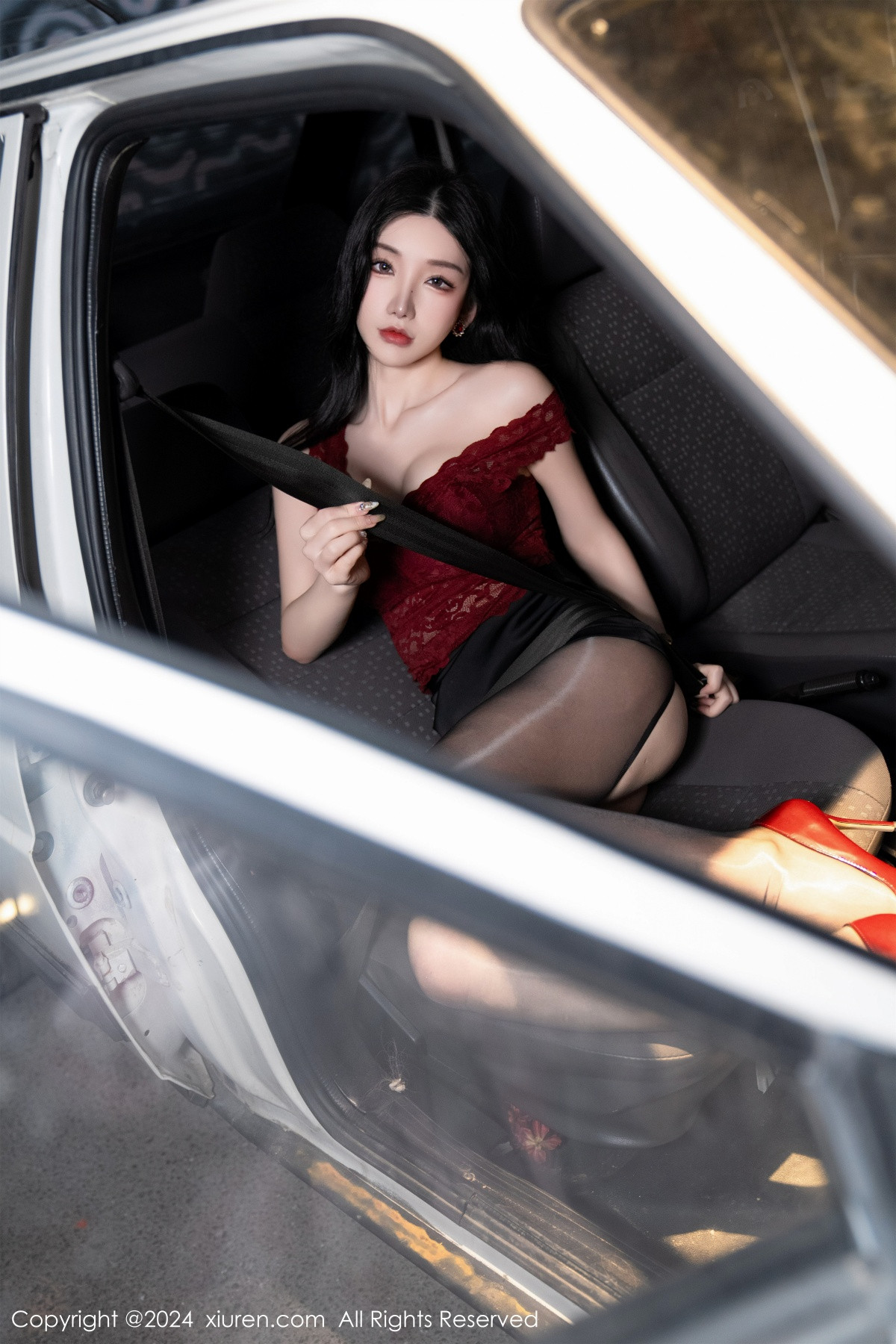 [XiuRen秀人网]第7993期周于希写真 [93P]-049