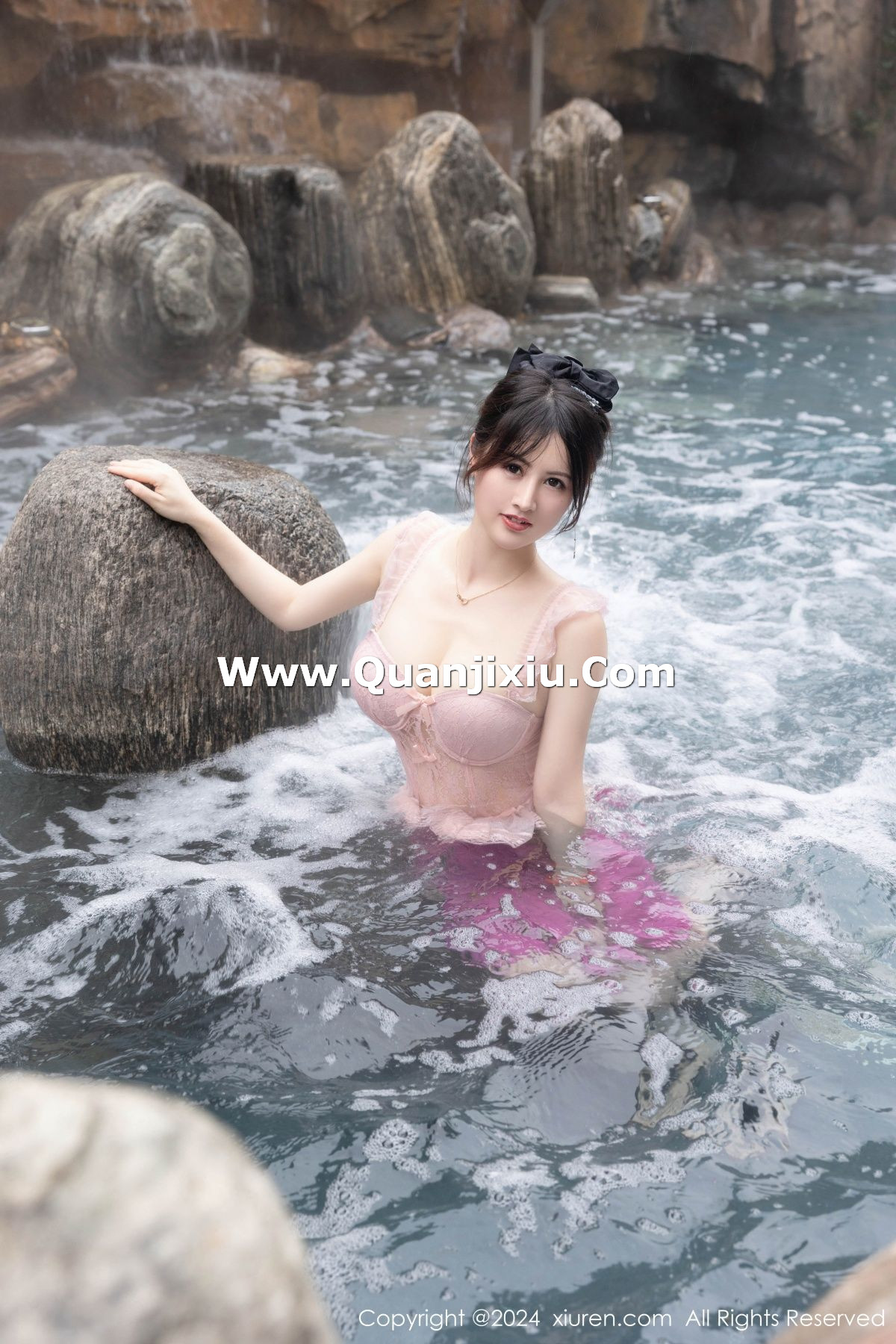 [XiuRen秀人网]第8039期诗诗写真 [84P]-003
