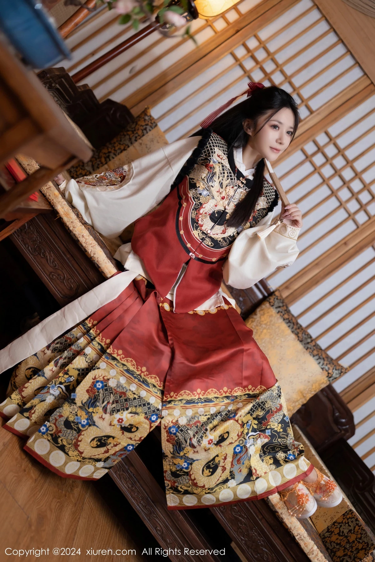 [XiuRen秀人网]第8095期鱼子酱写真 [79P]-004
