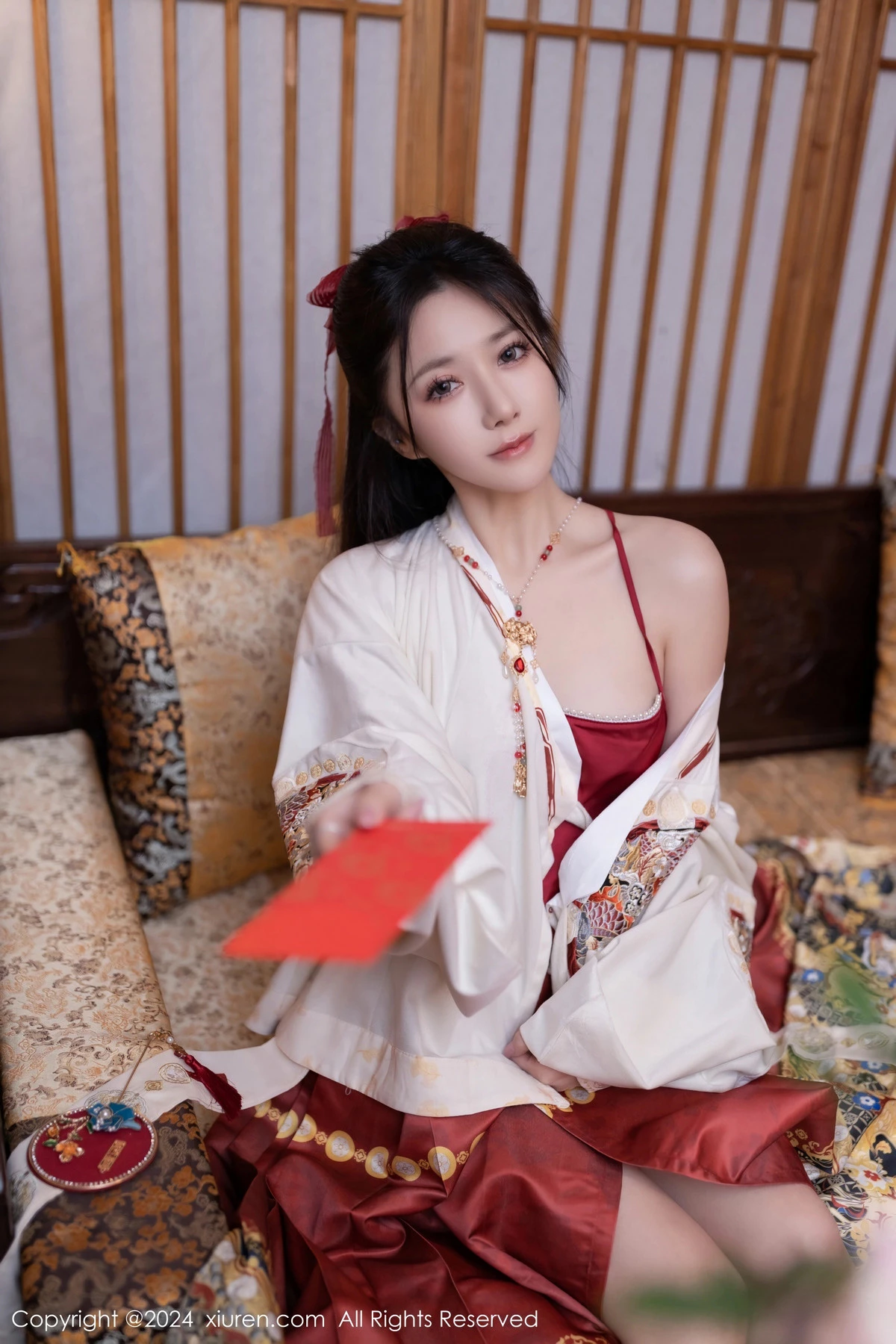 [XiuRen秀人网]第8095期鱼子酱写真 [79P]-010