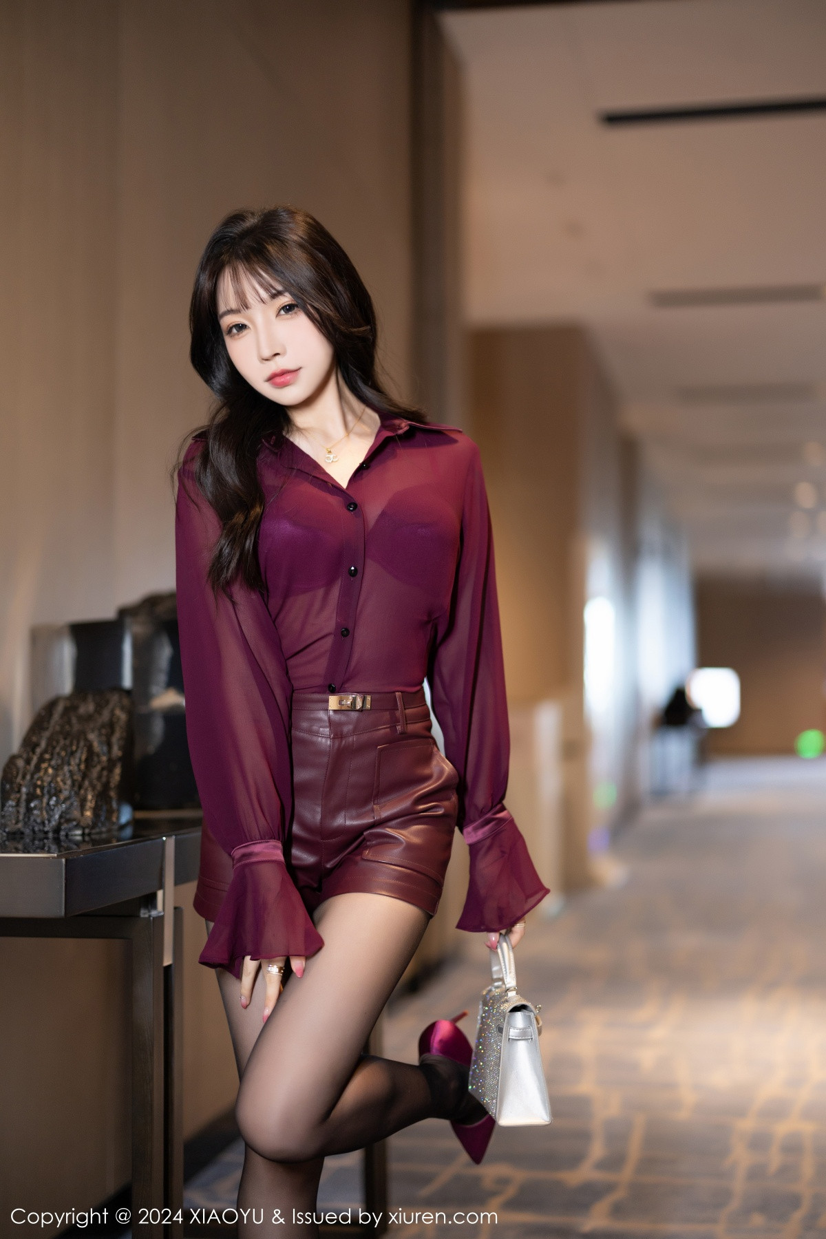 [XiaoYu画语界]第1190期徐莉芝写真 [84P]-001