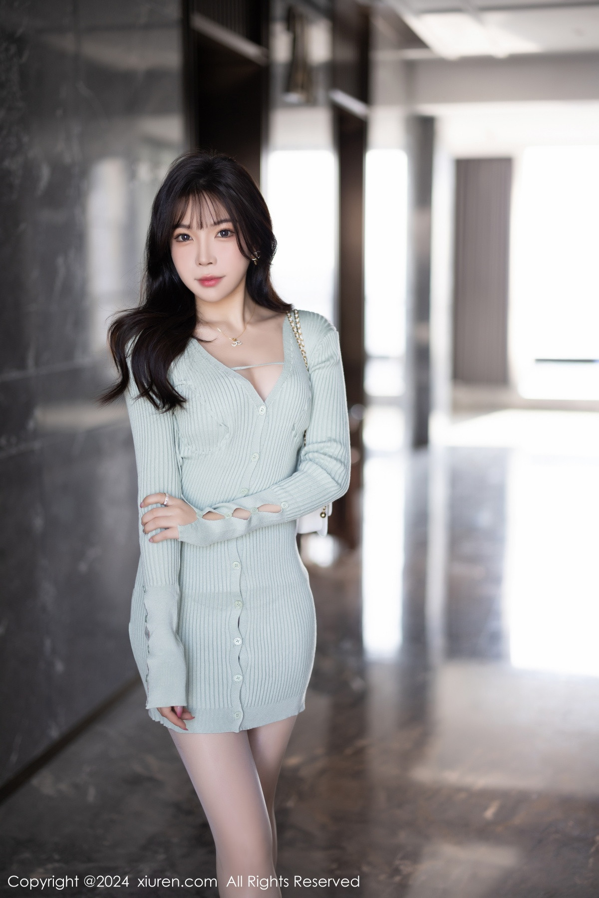 [XiuRen秀人网]第8028期徐莉芝写真 [85P]-001