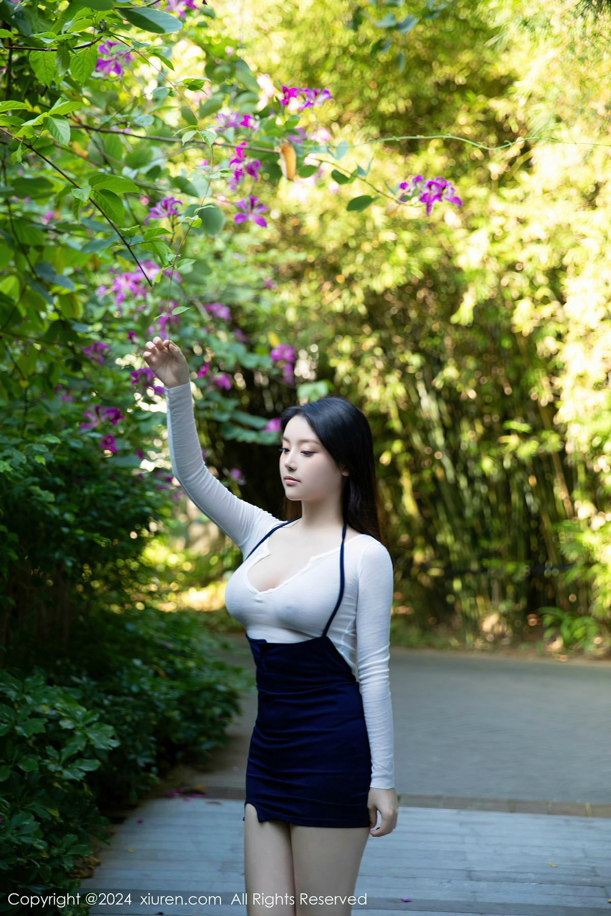[XiuRen秀人网]第8030期豆瓣酱写真 [82P]-001