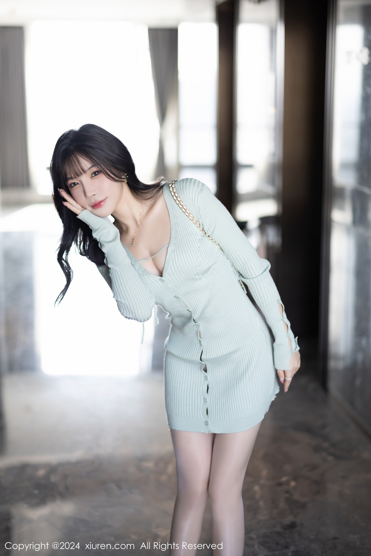 [XiuRen秀人网]第8028期徐莉芝写真 [85P]-003