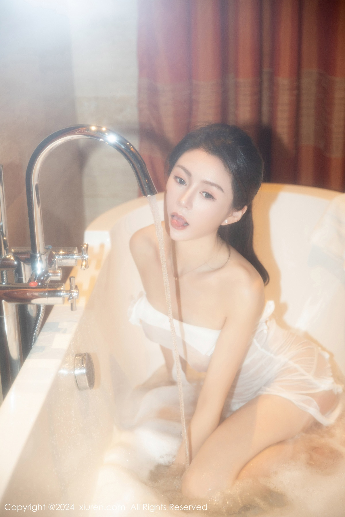 [XiuRen秀人网]第8033期林幼一写真 [71P]-052