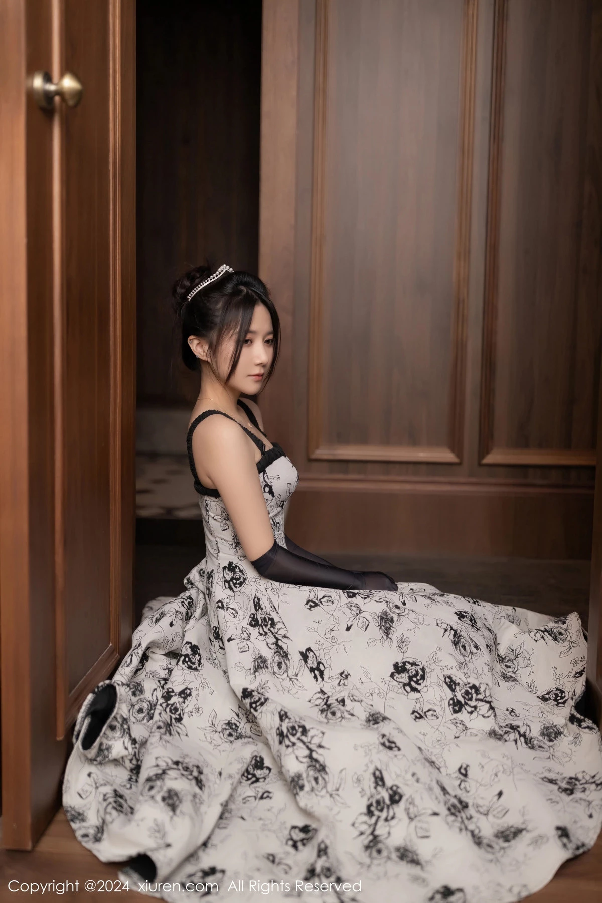 [XiuRen秀人网]第8109期鱼子酱写真 [80P]-009