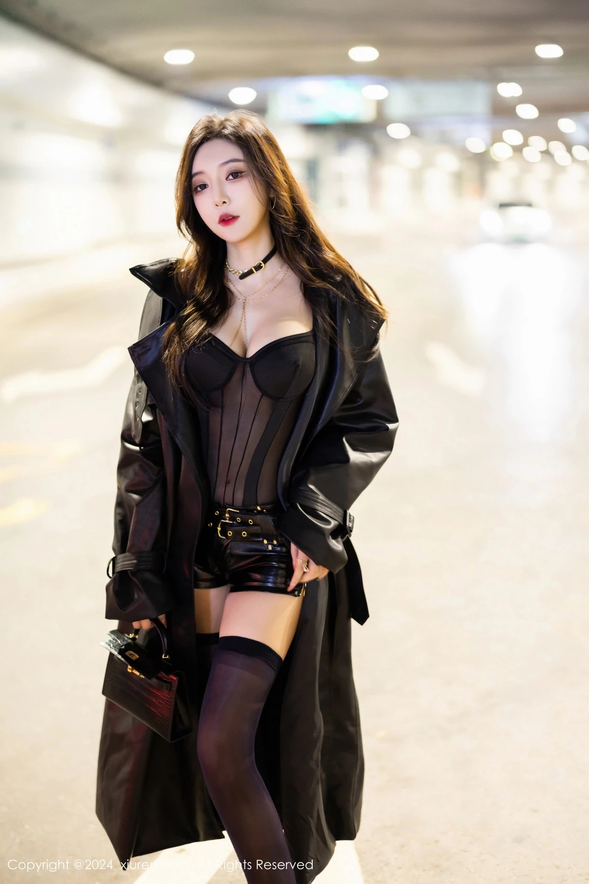 [XiuRen秀人网]第8158期王馨瑶写真 [84P]-001