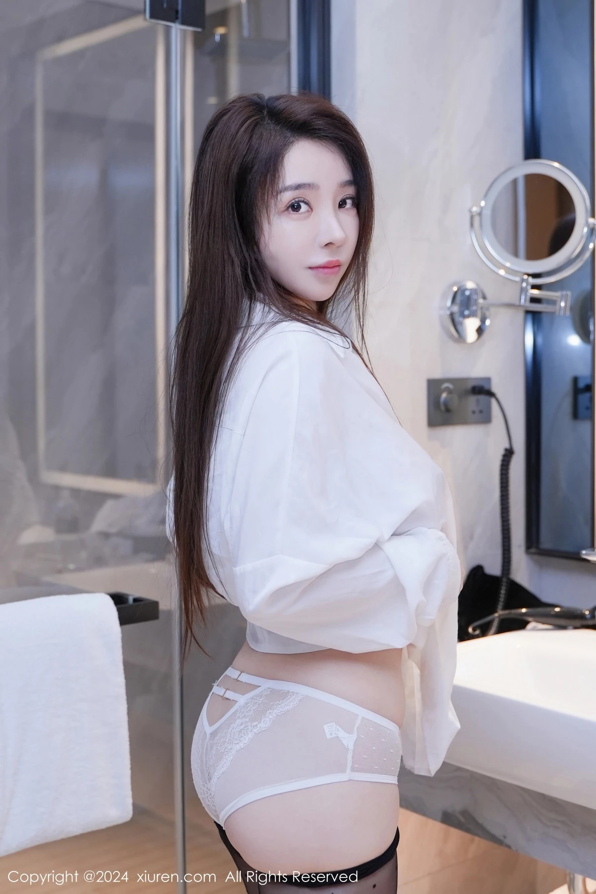 [XiuRen秀人网]第8184期雨儿酱写真 [55P]-024