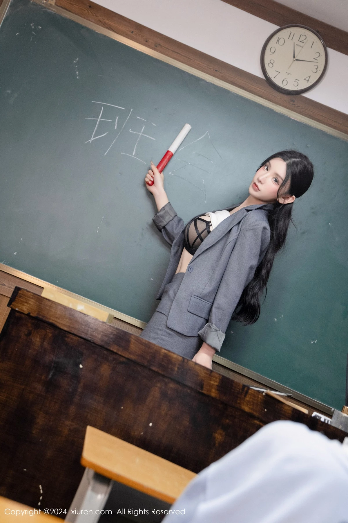 [XiuRen秀人网]第8204期周于希写真 [93P]-042