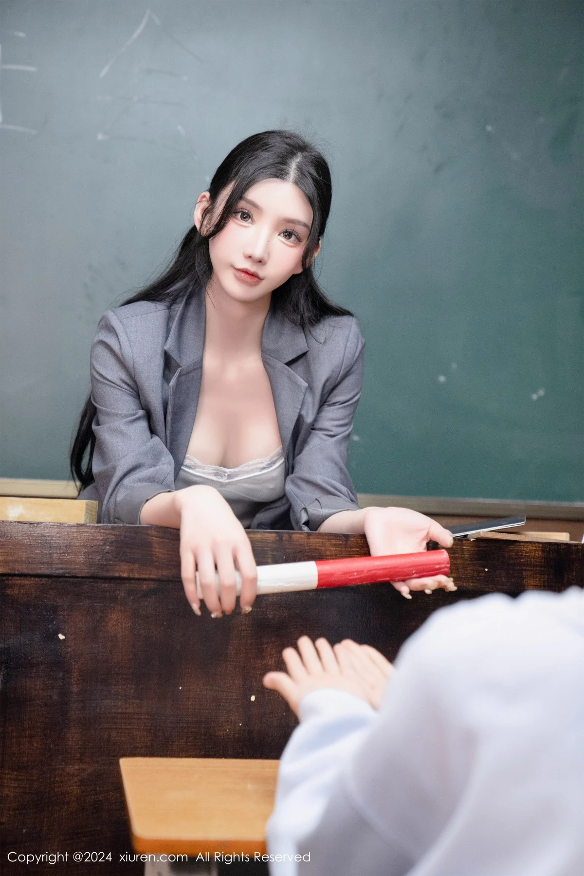 [XiuRen秀人网]第8204期周于希写真 [93P]-037