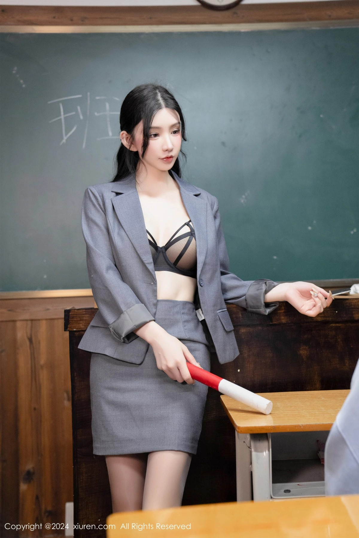[XiuRen秀人网]第8204期周于希写真 [93P]-043