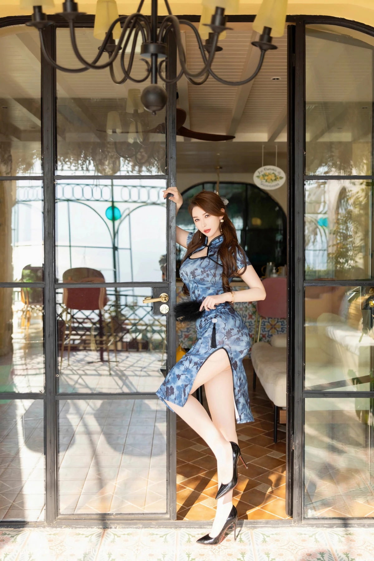[HuaYang花漾]第571期尤妮丝写真 [70P]-002