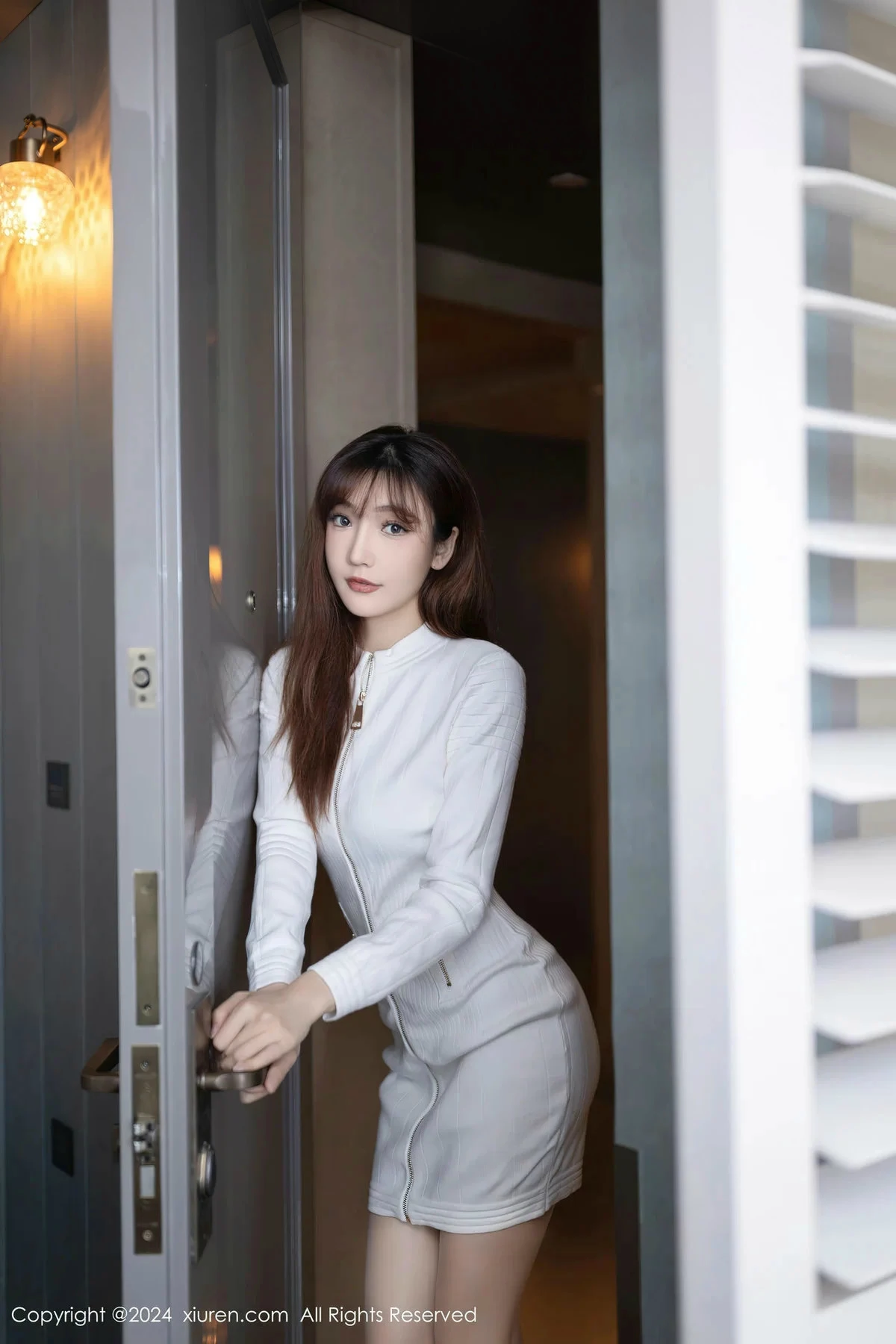 [XiuRen秀人网]第8233期陆萱萱写真 [80P]-002