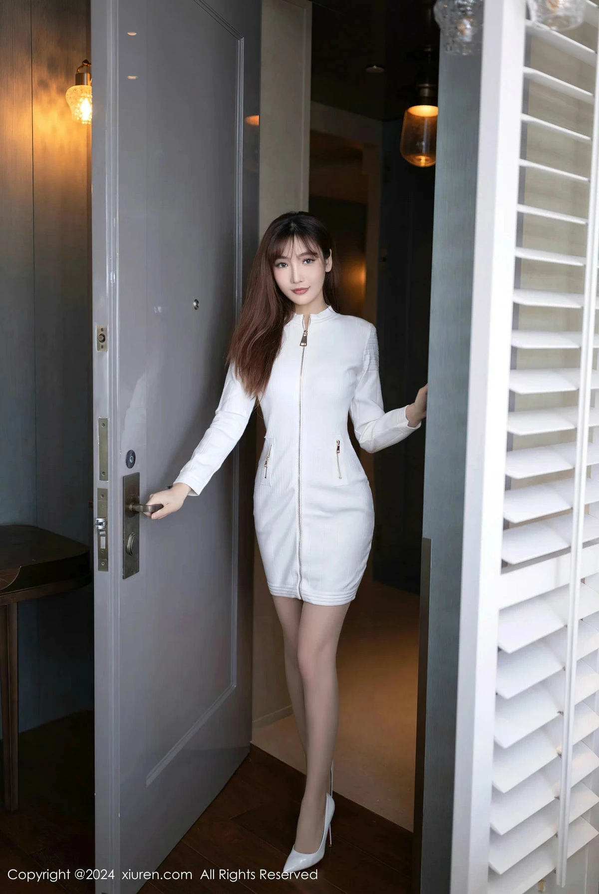 [XiuRen秀人网]第8233期陆萱萱写真 [80P]-001