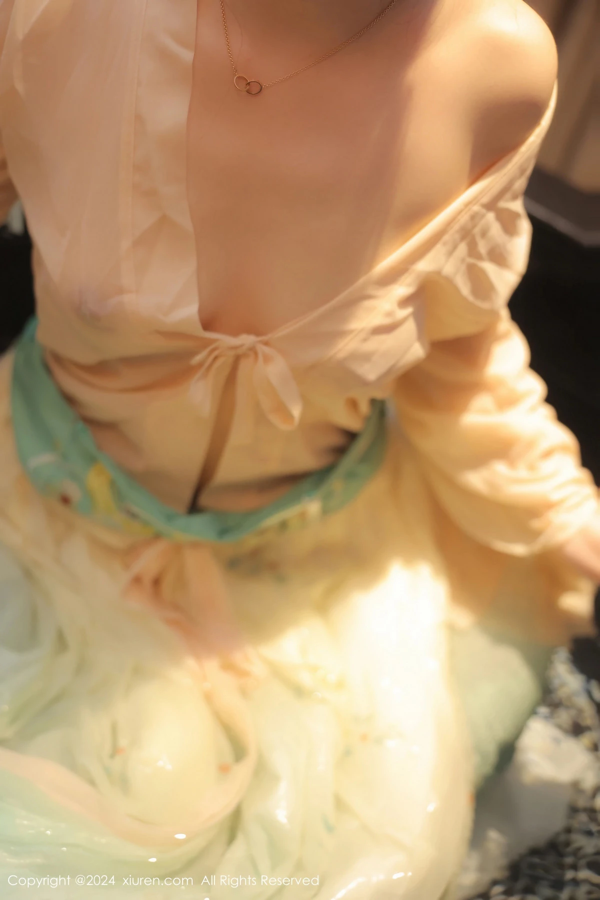 [XiuRen秀人网]第8128期诗诗写真 [82P]-039