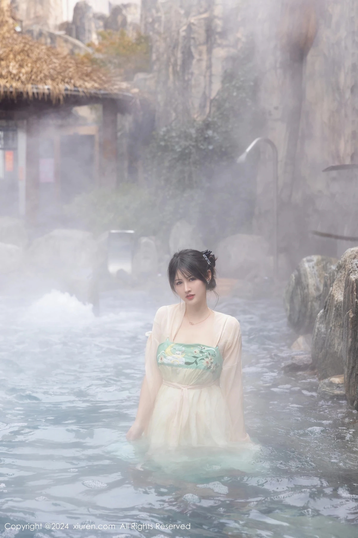 [XiuRen秀人网]第8128期诗诗写真 [82P]-010