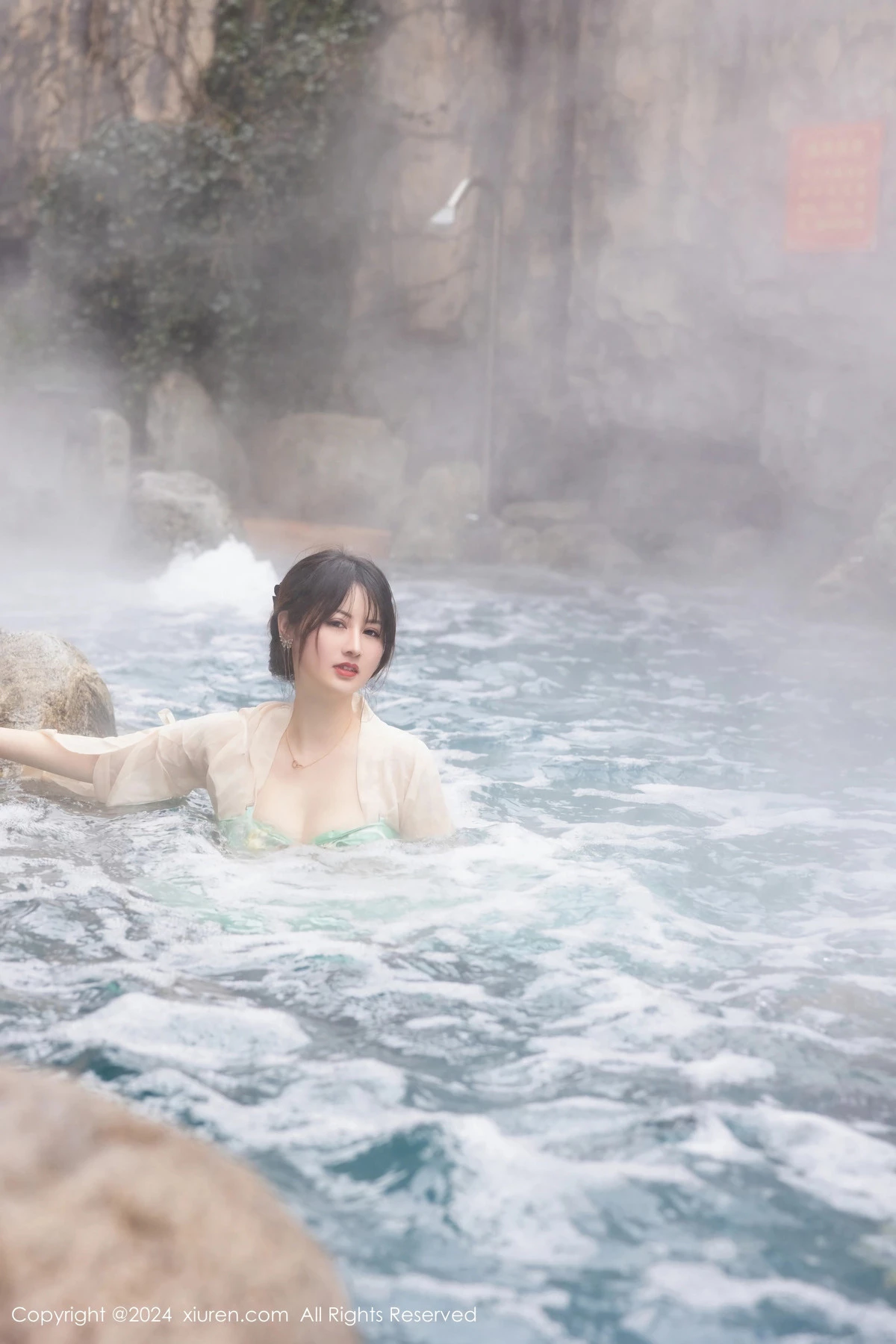 [XiuRen秀人网]第8128期诗诗写真 [82P]-009