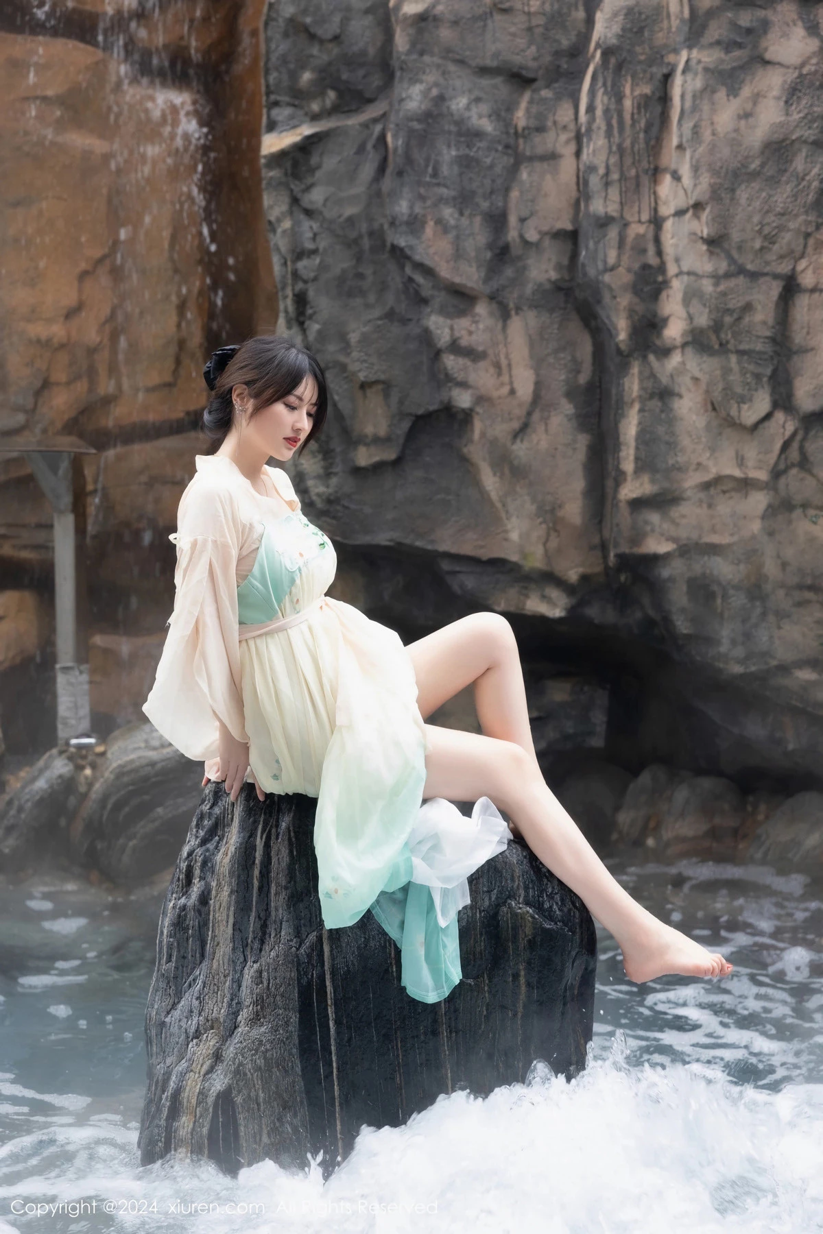 [XiuRen秀人网]第8128期诗诗写真 [82P]-006