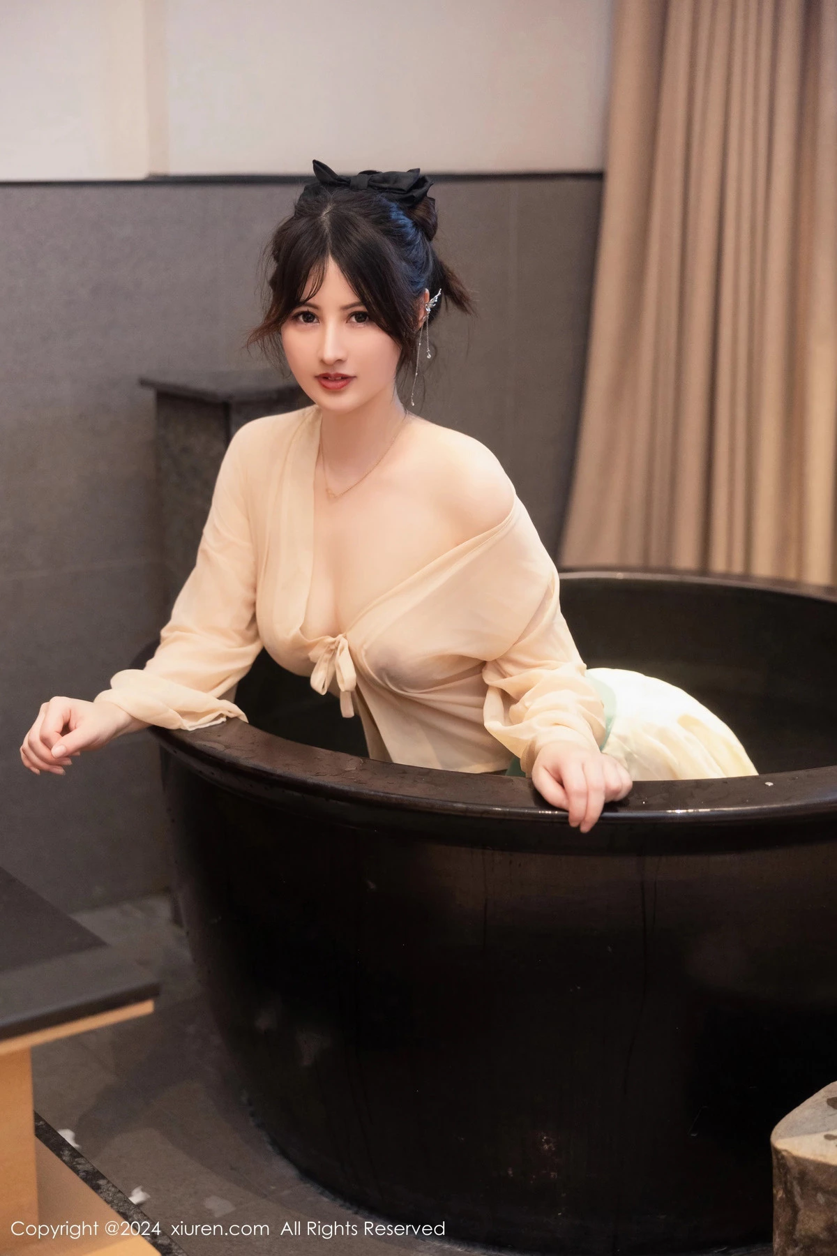 [XiuRen秀人网]第8128期诗诗写真 [82P]-041