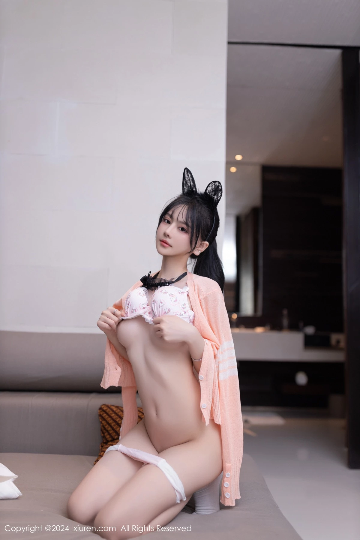 [XiuRen秀人网]第8038期幼幼写真 [80P]-001