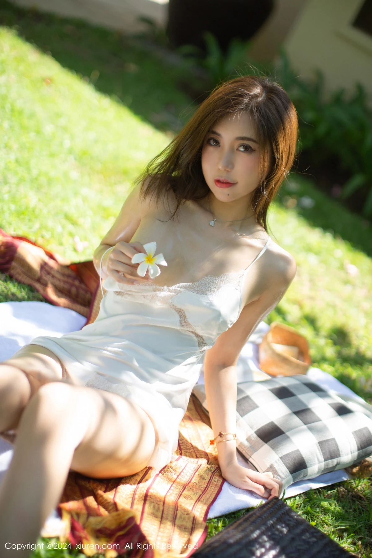 [XiuRen秀人网]第8256期绮里嘉写真 [75P]-035