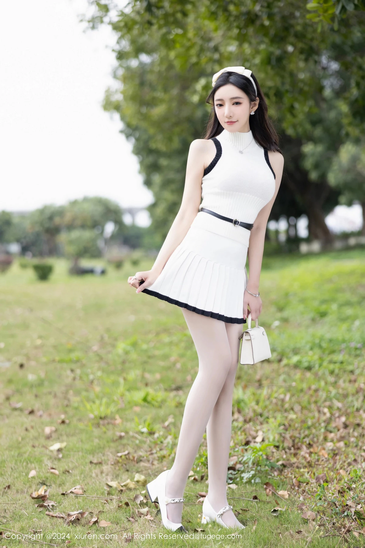 [XiuRen秀人网]第8334期王馨瑶写真 [80P]-003
