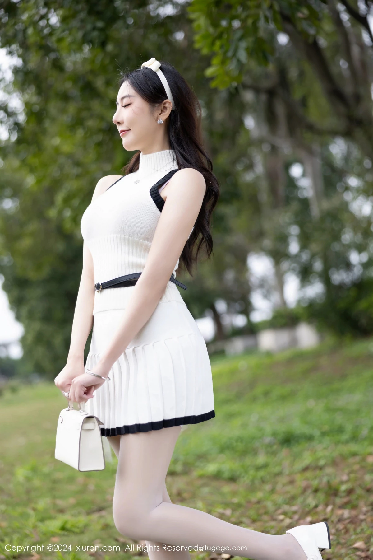 [XiuRen秀人网]第8334期王馨瑶写真 [80P]-004