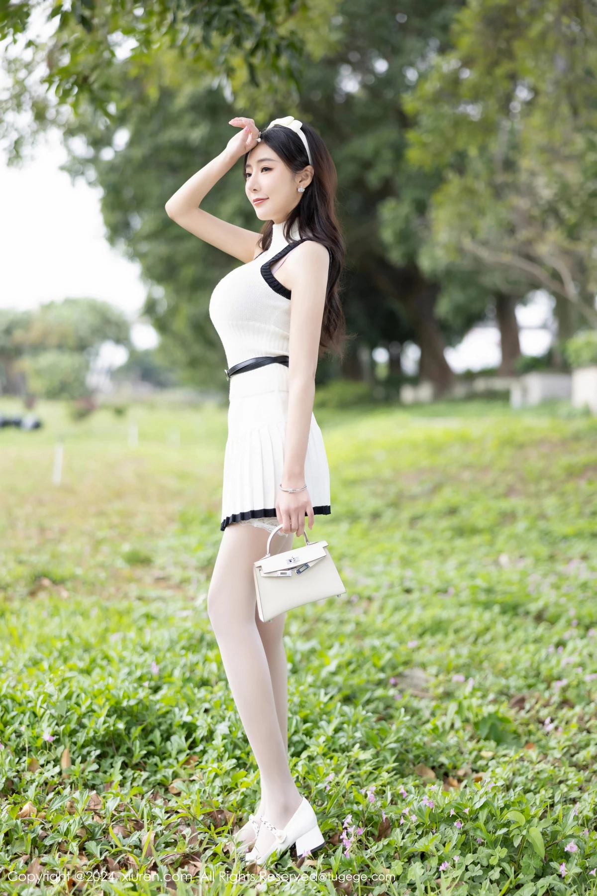 [XiuRen秀人网]第8334期王馨瑶写真 [80P]-002