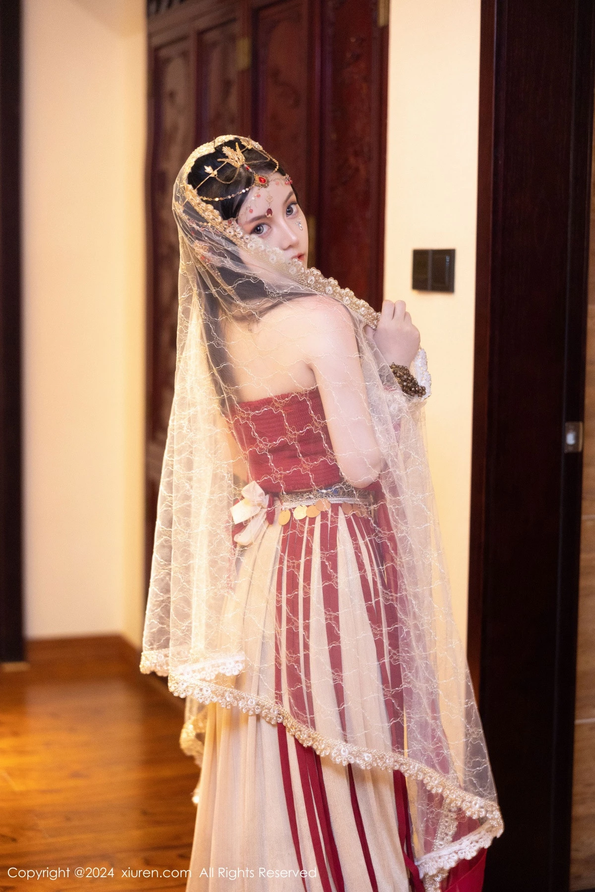 [XiuRen秀人网]第8349期豆瓣酱写真 [82P]-023