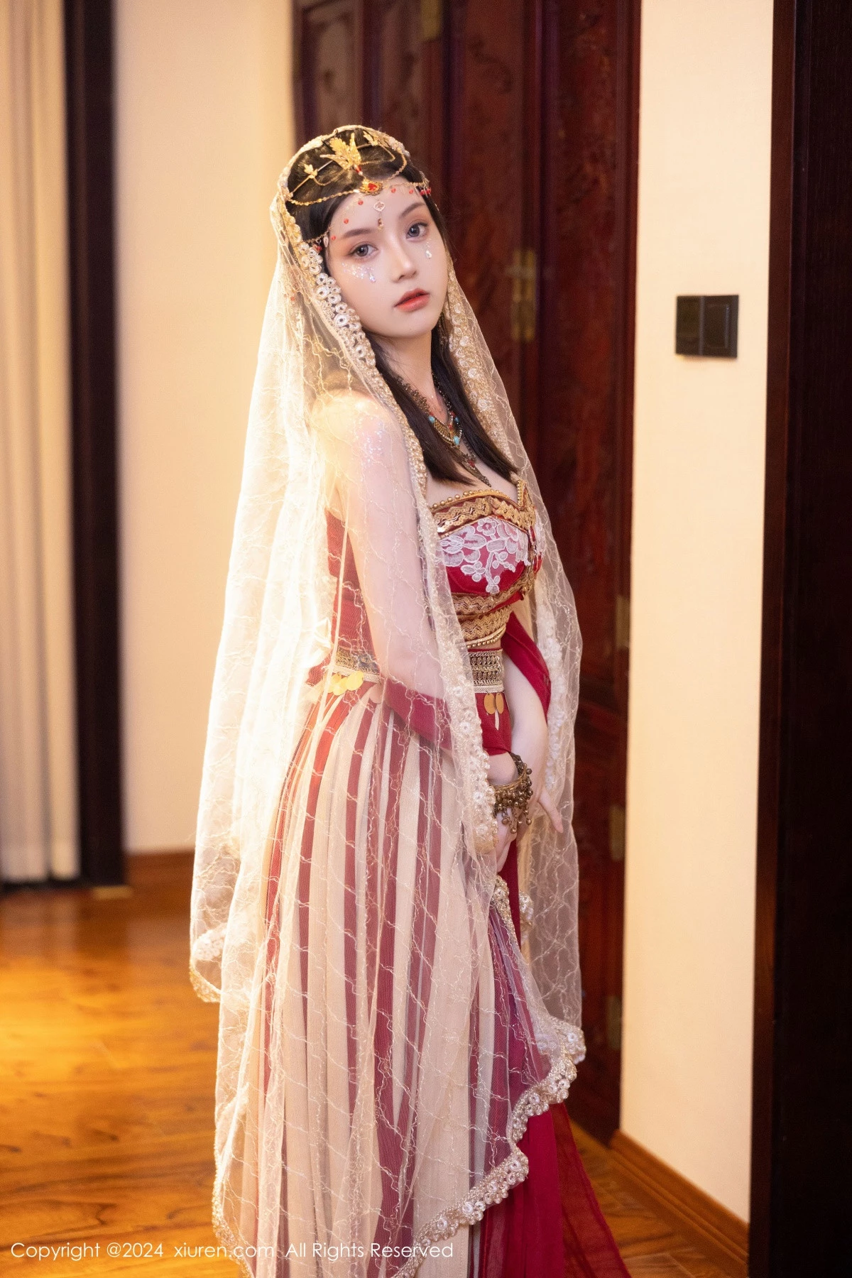 [XiuRen秀人网]第8349期豆瓣酱写真 [82P]-022