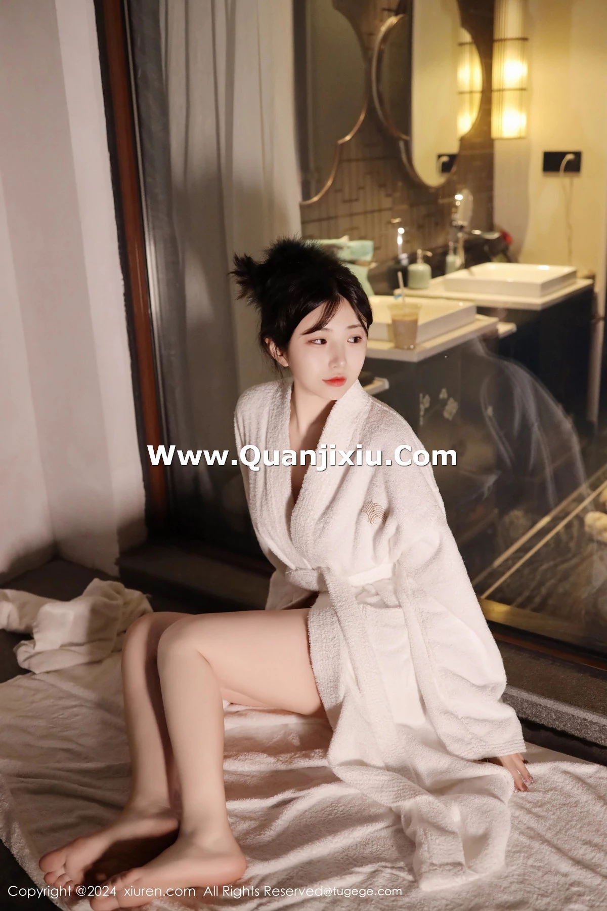 [XiuRen秀人网]第8263期陈小花写真 [58P]-002