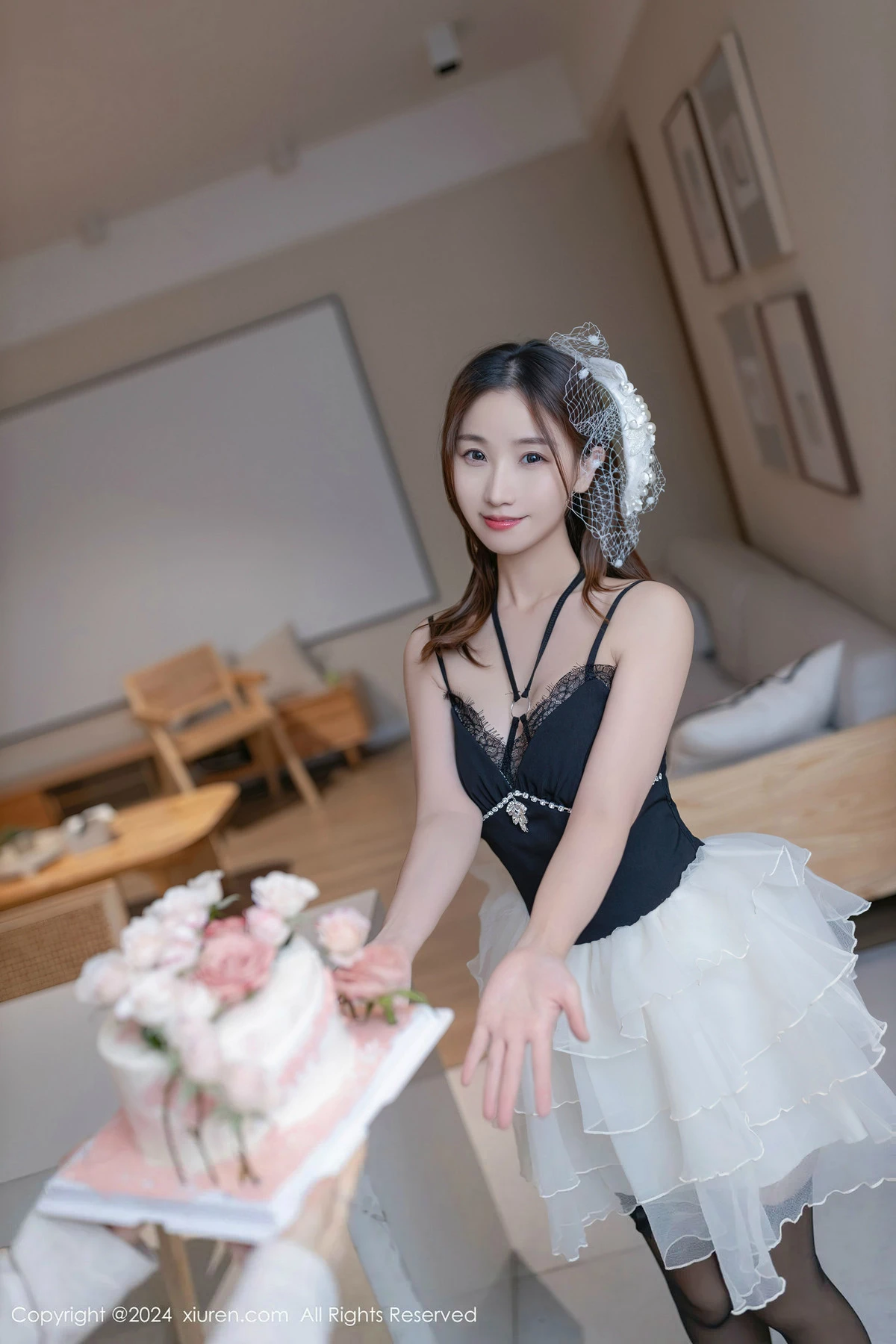 [XiuRen秀人网]第8398期杏子写真 [80P]-002