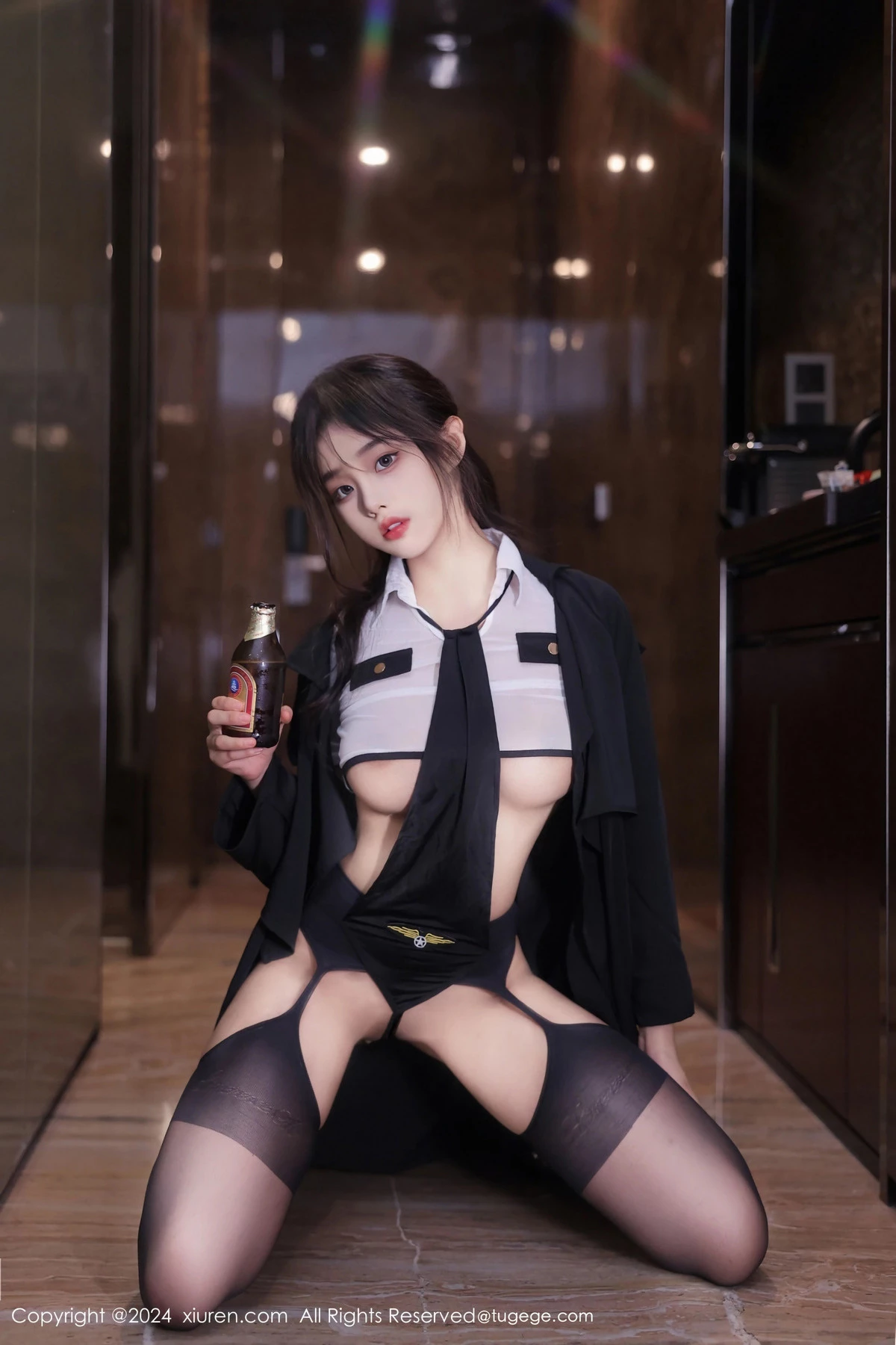 [XiuRen秀人网]第8265期王心悦写真 [77P]-001